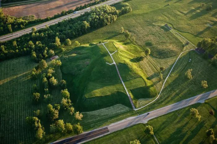 Cahokia: a pre-Columbian metropolis